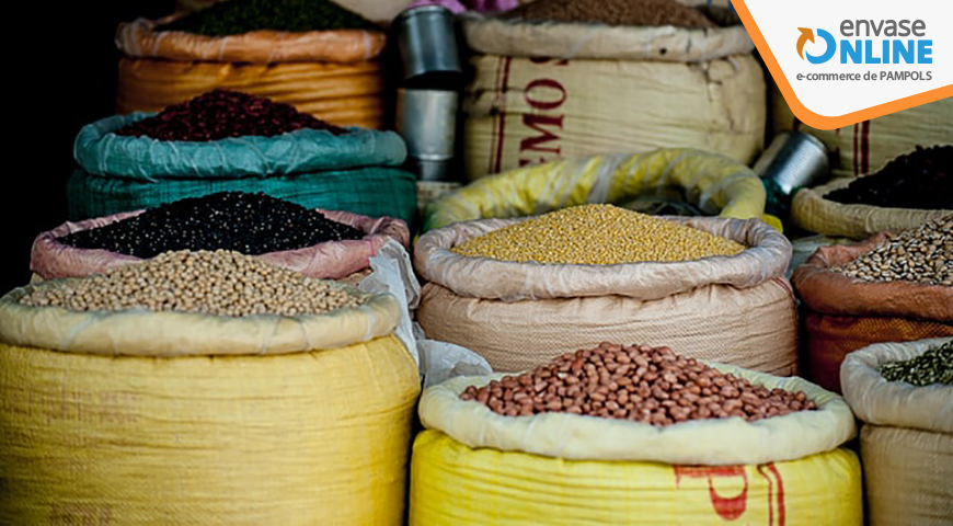 ¿Cómo cerrar las bolsas de productos en una tienda a granel? 